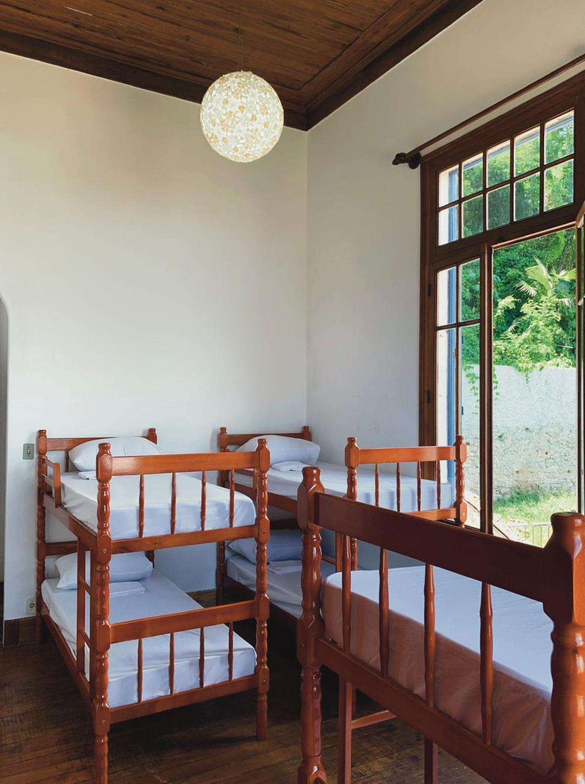 Sunrise Hostal *